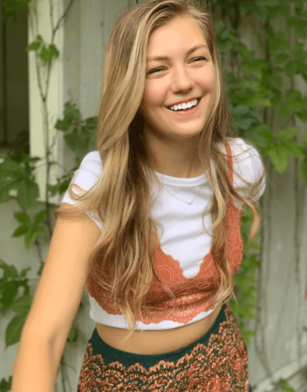 Gabby Petito (Instagram @gabspetito)