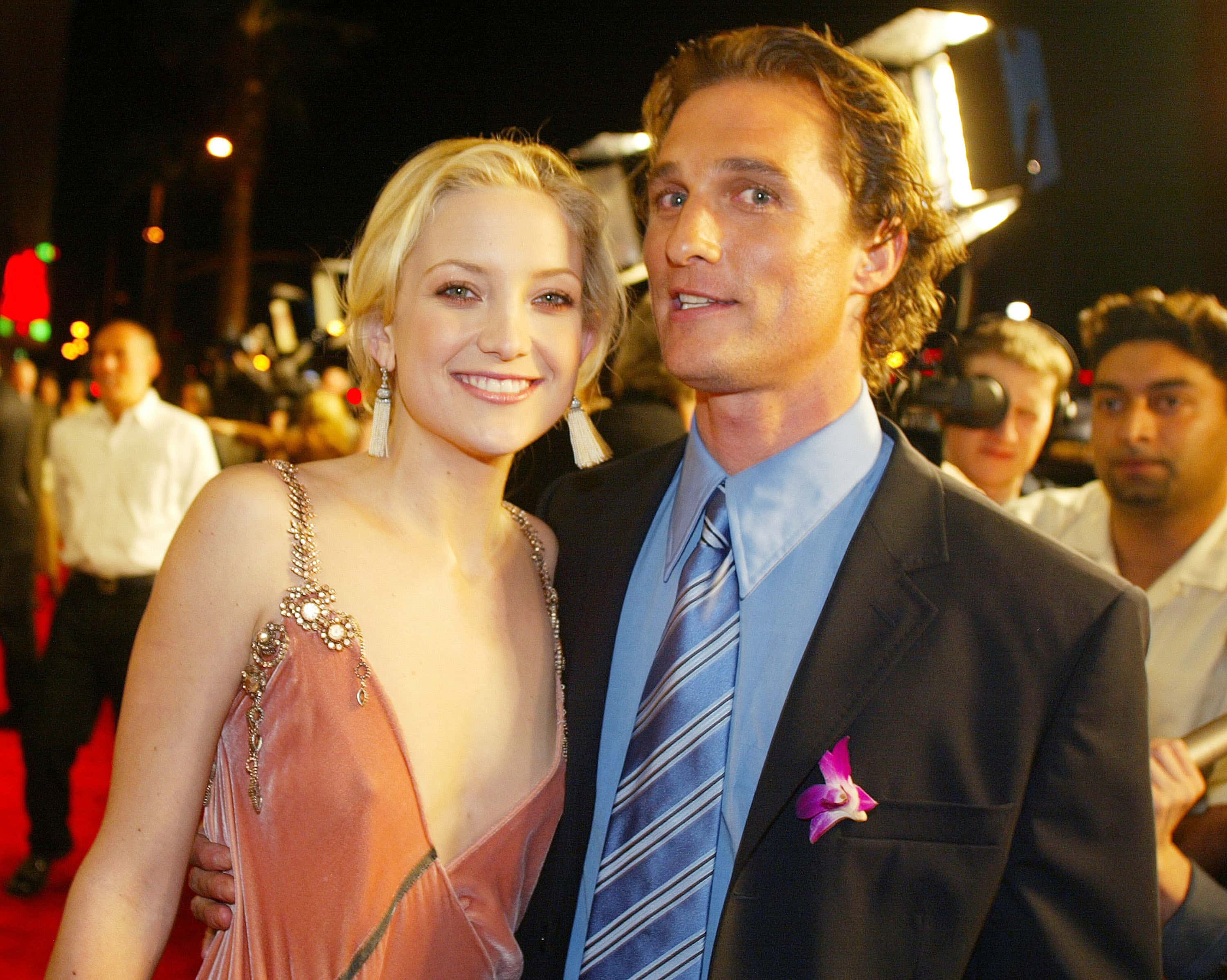HOLLYWOOD, CA - JANUARY 27: Actors Kate Hudson and Matthew McConaughey attend at the premiere of 