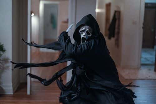 Stills from Scream/ Paramount Pictures