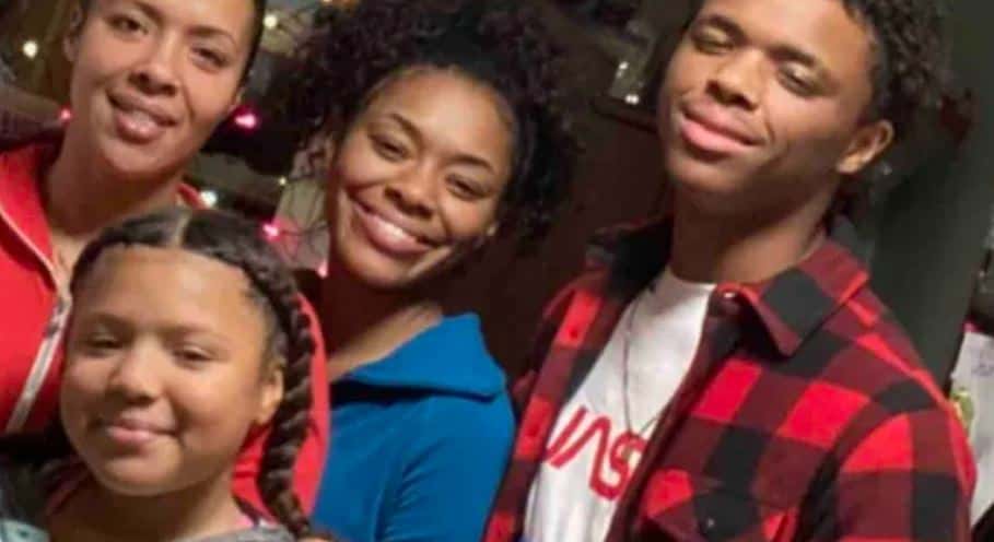 Alicia with their daughters and son (GoFundMe)