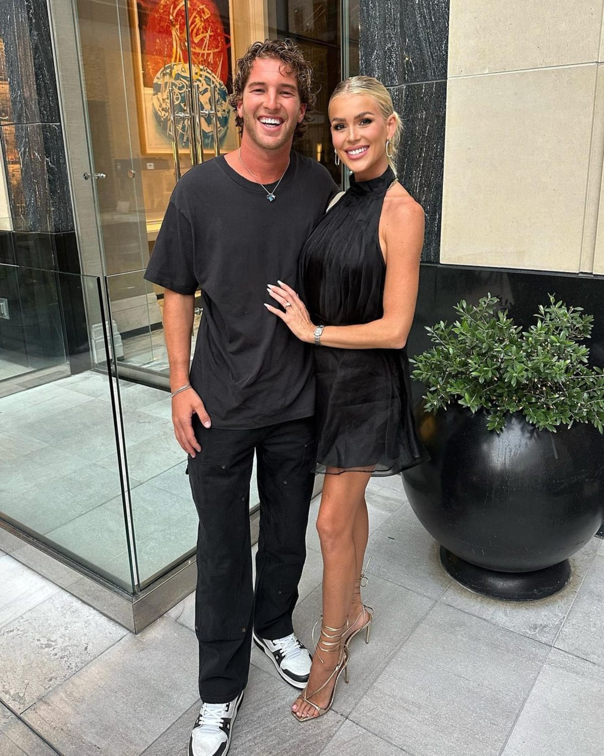 Sarah Kate Reynolds is thrilled to join Netflix's 'Surviving Paradise' (Instagram/@sarahkatereynolds)