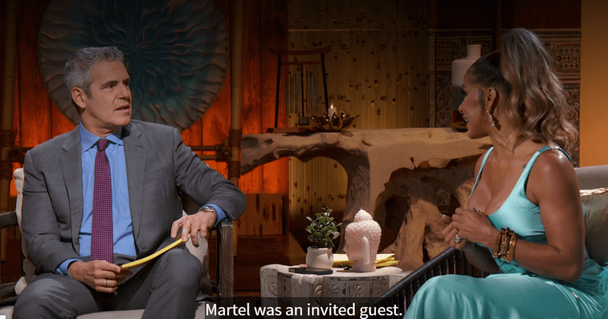 Shereé Whitfield explains why Martell Holt shouldn't have to pay for her birthday dinner on 'RHOA' Season 15 Reunion Part 1 (bravotv)