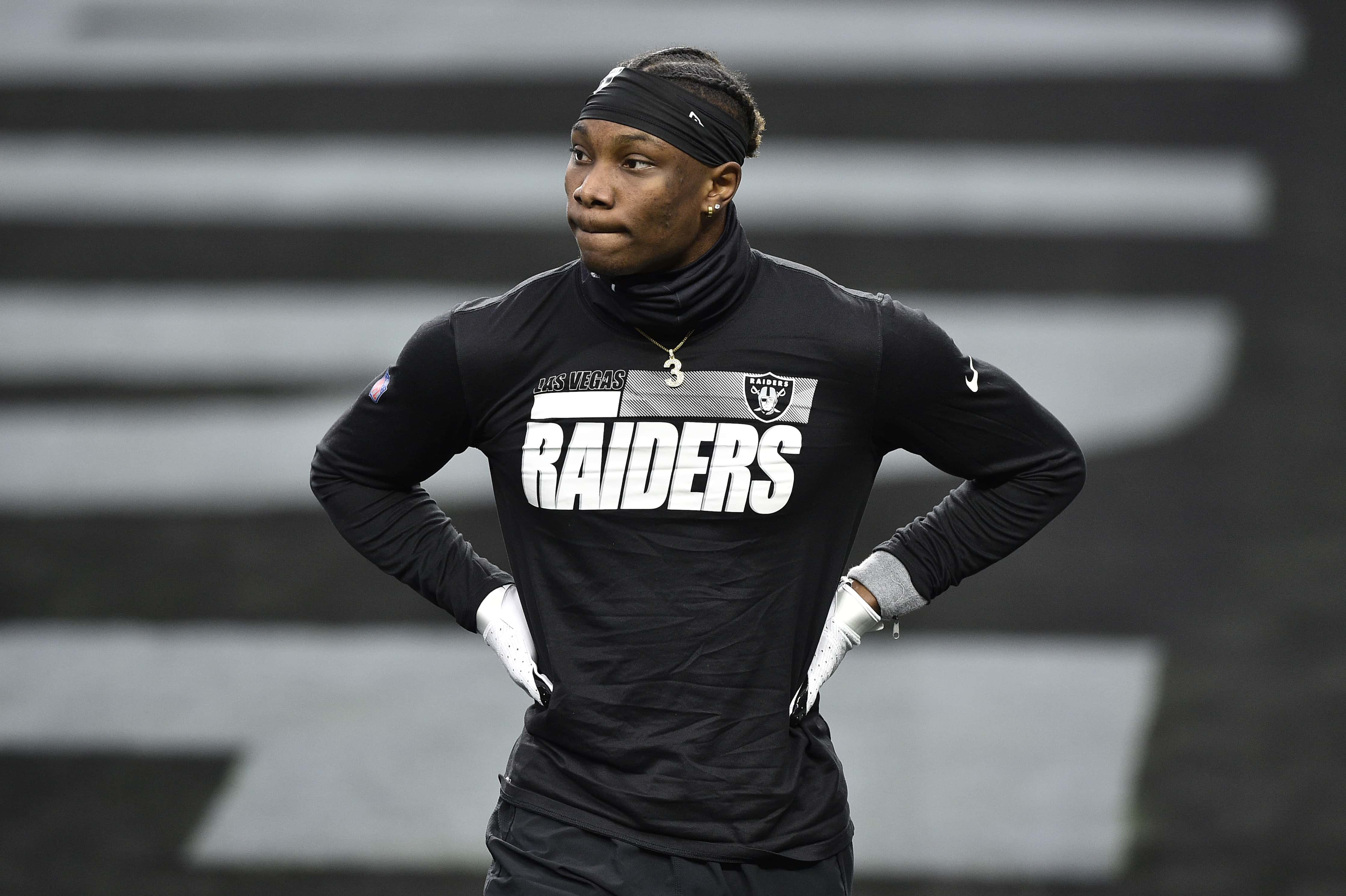 LAS VEGAS, NEVADA - DECEMBER 13:  Wide receiver Henry Ruggs III #11 of the Las Vegas Raiders warms up before a game against the Indianapolis Colts at Allegiant Stadium on December 13, 2020 in Las Vegas, Nevada. (Photo by Chris Unger/Getty Images)
