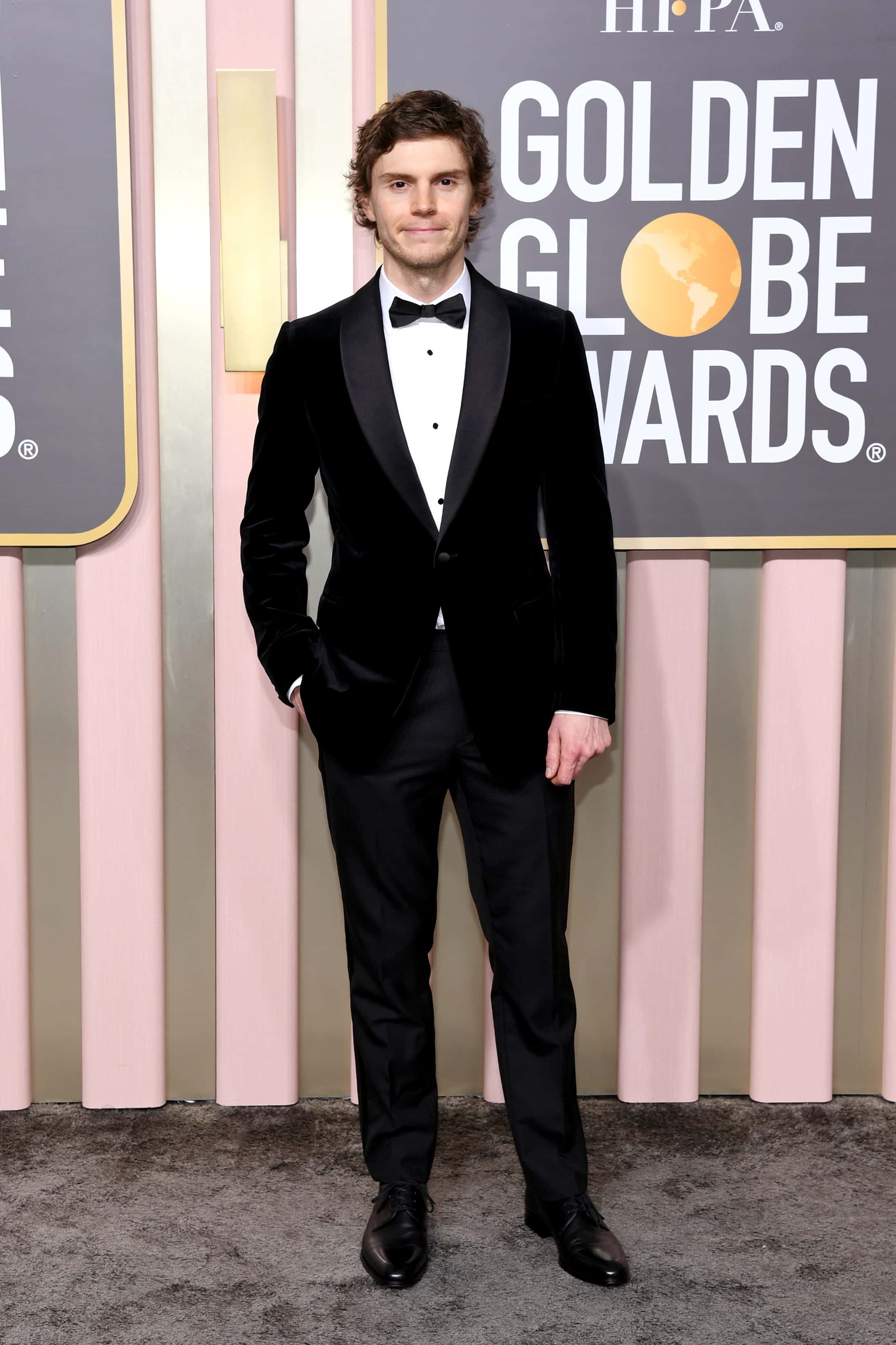 BEVERLY HILLS, CALIFORNIA - JANUARY 10: Evan Peters attends the 80th Annual Golden Globe Awards at T