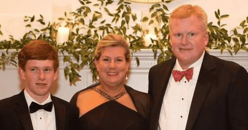 Paul Murdaugh and his parents Maggie and Alex Murdaugh. (Facebook/Maggie Murdaugh)