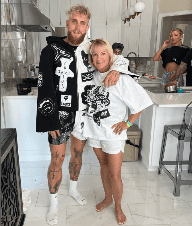 Jake Paul's mother is quite appreciative of the effort he makes to improve (@pam_stepnick/Instagram)