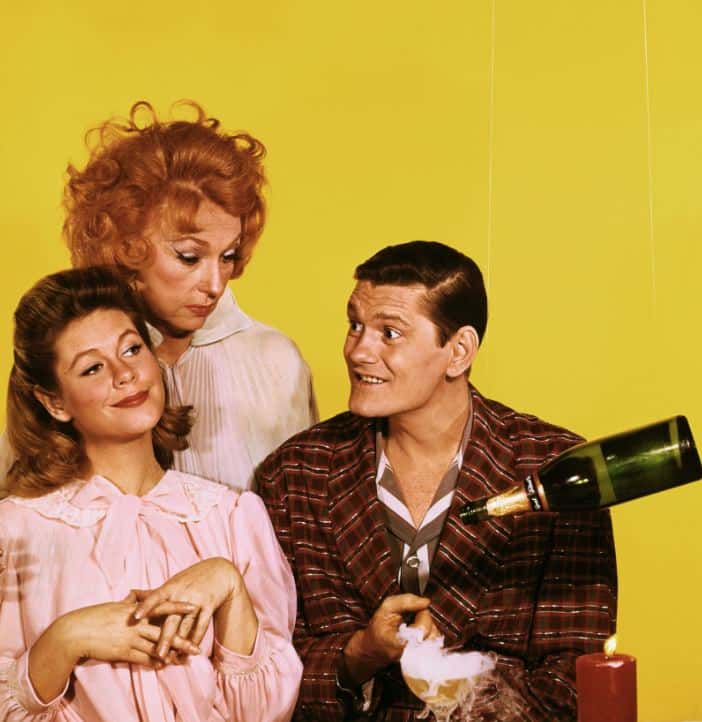 Elizabeth Montgomery, Agnes Moorehead, and Dick York in Bewitched (1964) (ABC)