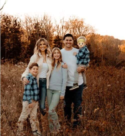 Christina Hall and her family in her latest Instagram post (Instagram/@thechristinahall)