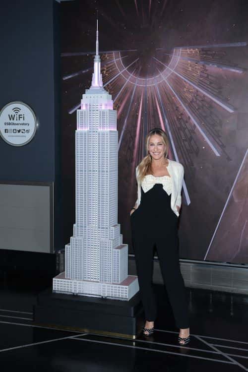 Sarah Jessica Parker lights the Empire State Building in celebration of the 25th Anniversary of Sex and the City and the Season 2 premiere of 