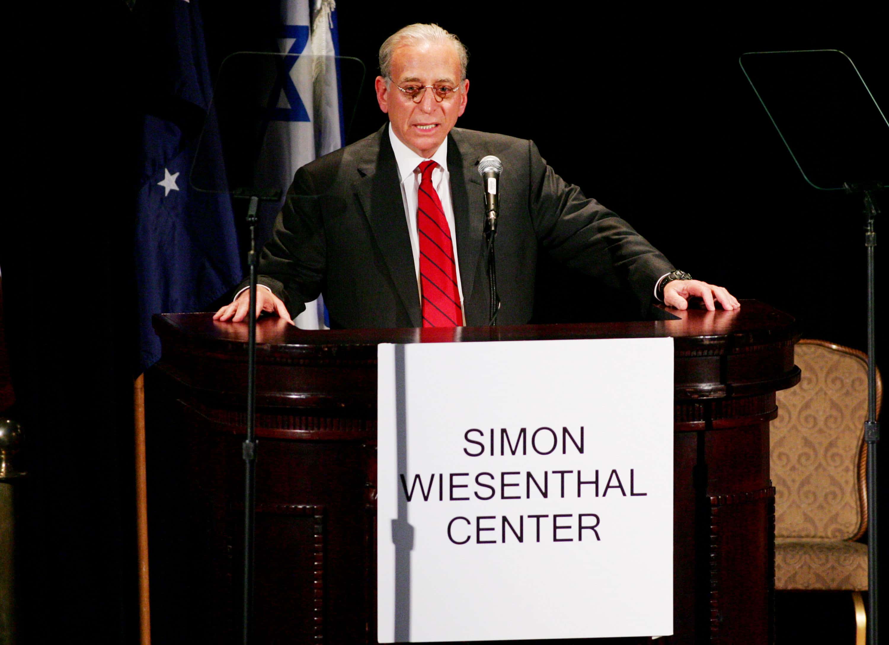 Financier Nelson Peltz speaks at the Simon Wiesenthal Center Honors Award to Rupert Murdoch at The Waldorf Astoria on January 11, 2006 in New York City.