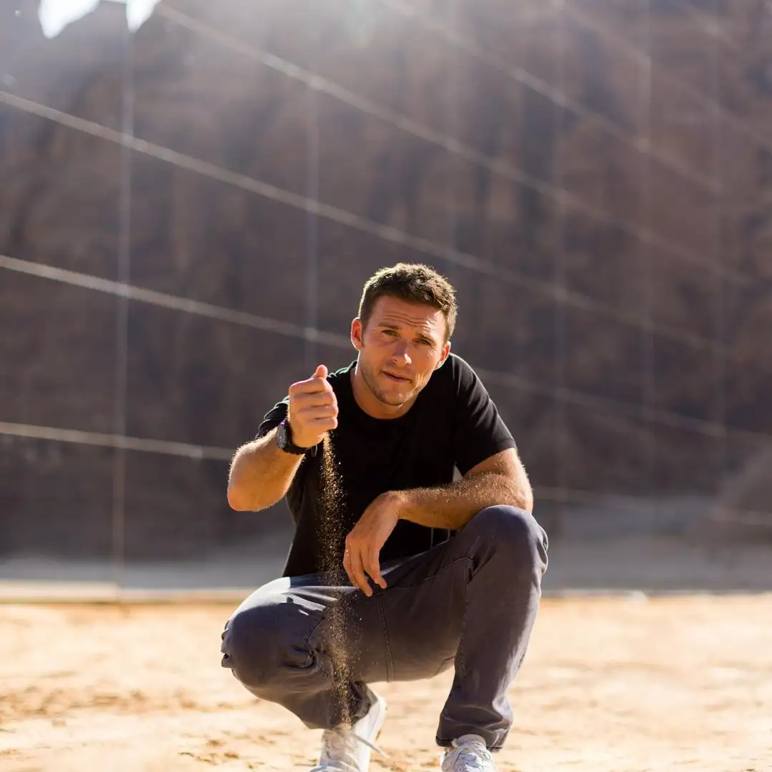 Scott at the world's largest mirrored building covered in 9,740 mirrors (scotteastwood/Instagram)