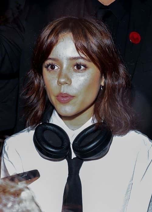 Jenna Ortega copies Wednesday Addams' Nevermore Academy look for a party. (Photo: Backgrid)