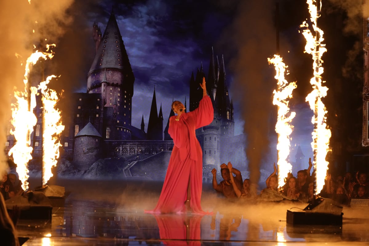 Adrienne Bailon-Houghton performing during 'Harry Potter Night' (Michael Becker/FOX)