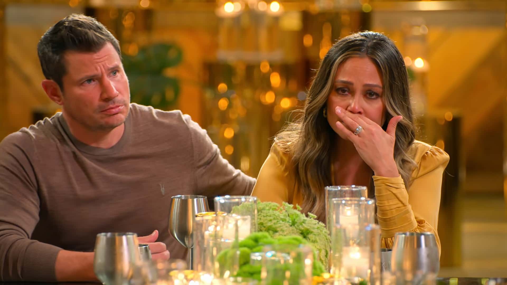 Vanessa and Nick Lachey break down in tears while sharing their marriage woes (@netflix)