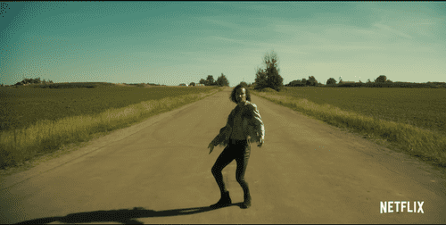 Robert Sheehan as Klaus Hargreeves in Season 3, Episode 7 of 'The Umbrella Academy' titled 'Auf Wiedersehen' (YouTube/ Netflix)