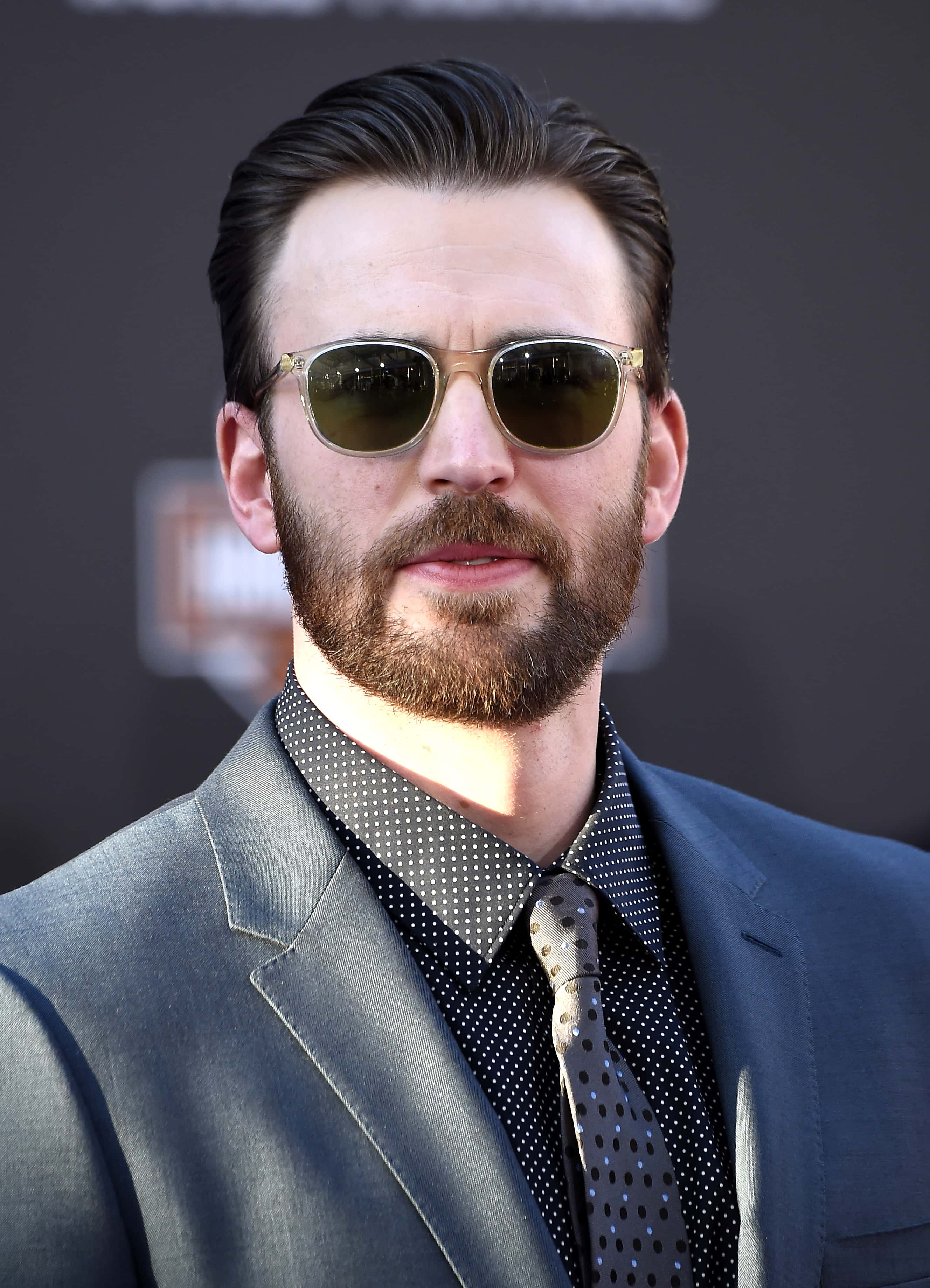 Actor Chris Evans attends the premiere of Marvel's