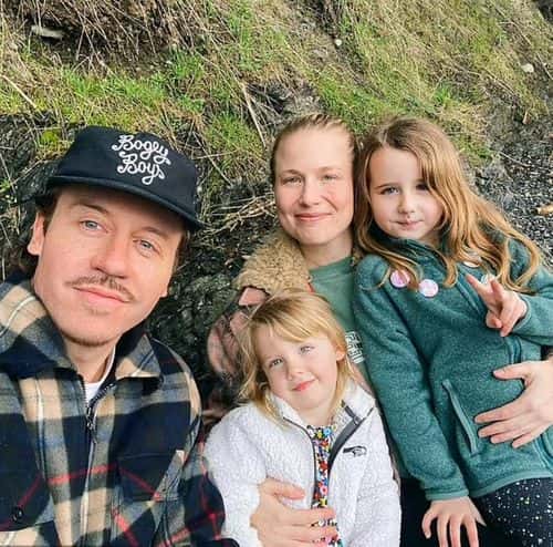 Macklemore with his family (Instagram/@macklemore)