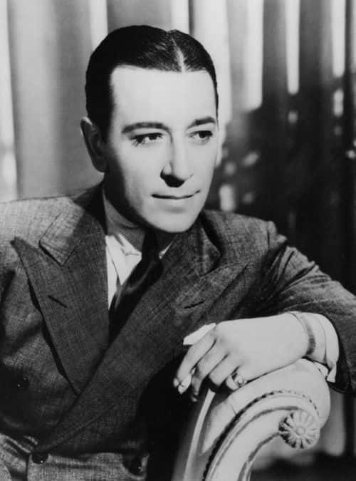 Hollwood screen actor George Raft (1895 - 1980), complete with diamond ring.