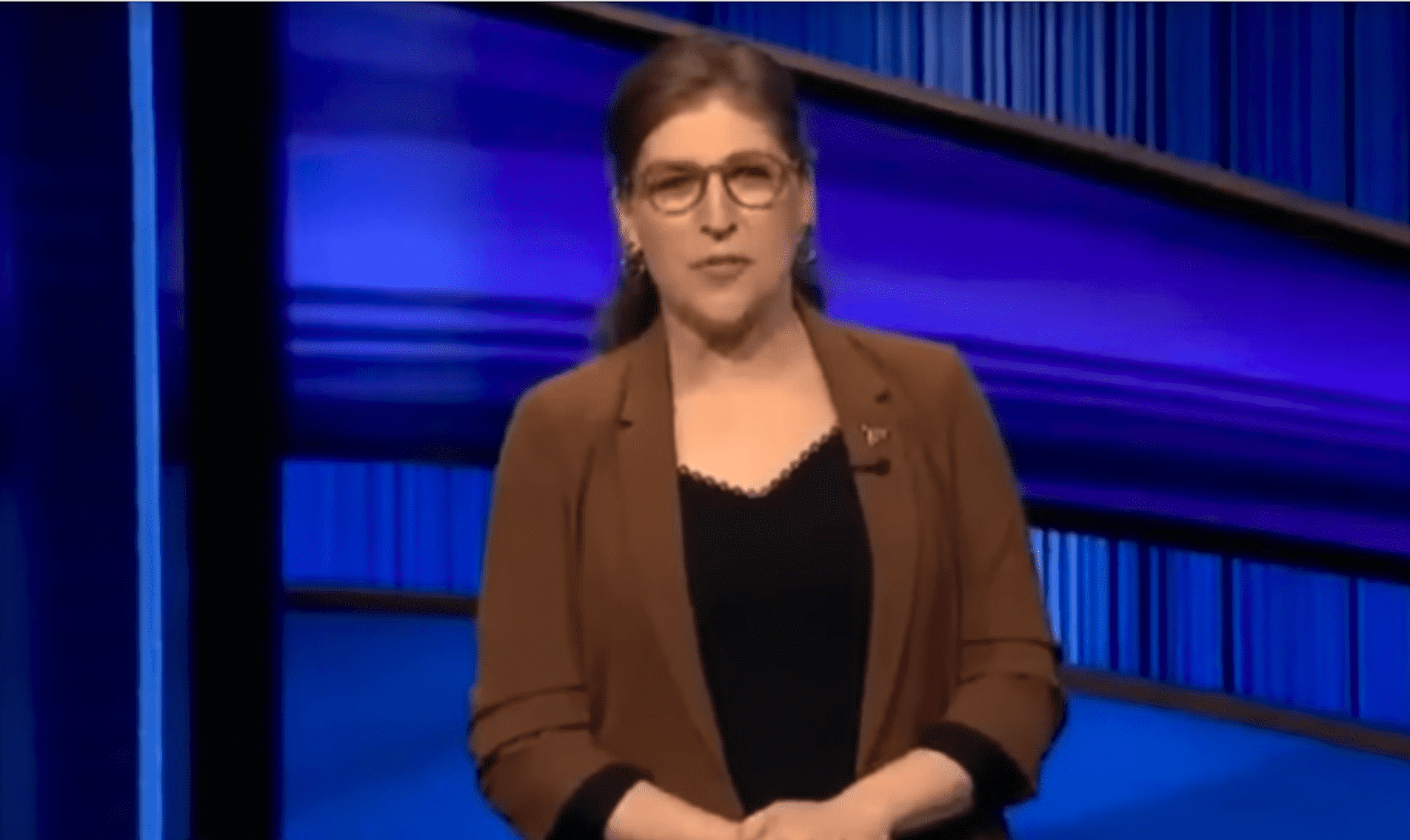 Mayim Bialik has been slammed by 'Jeopardy!' fans recently for poor hosting skills (ABC)