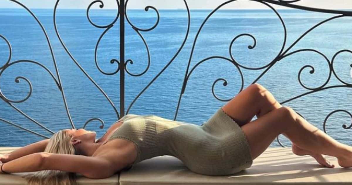 (@livvydunne/Instagram)