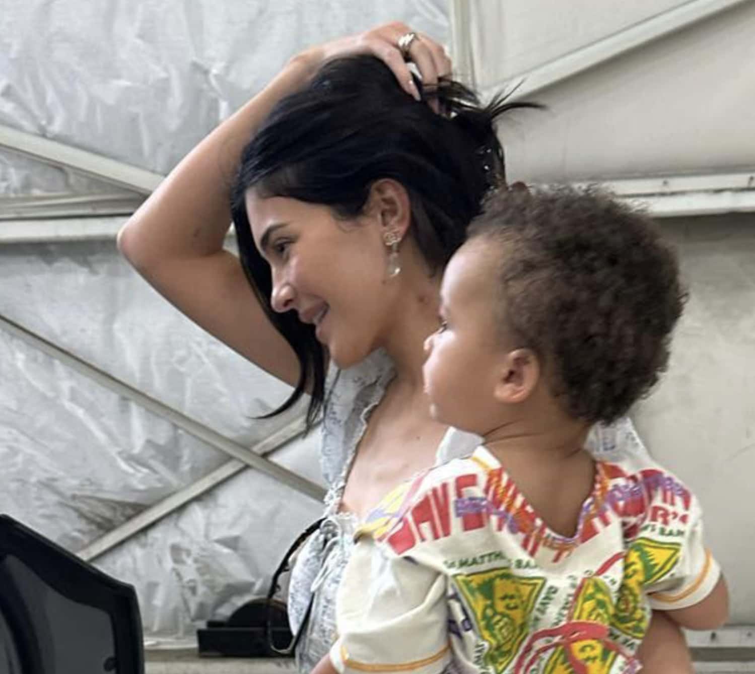 Close-up of photo that got fans talking about Kylie's 'hickies' (kyliejenner/Instagram)