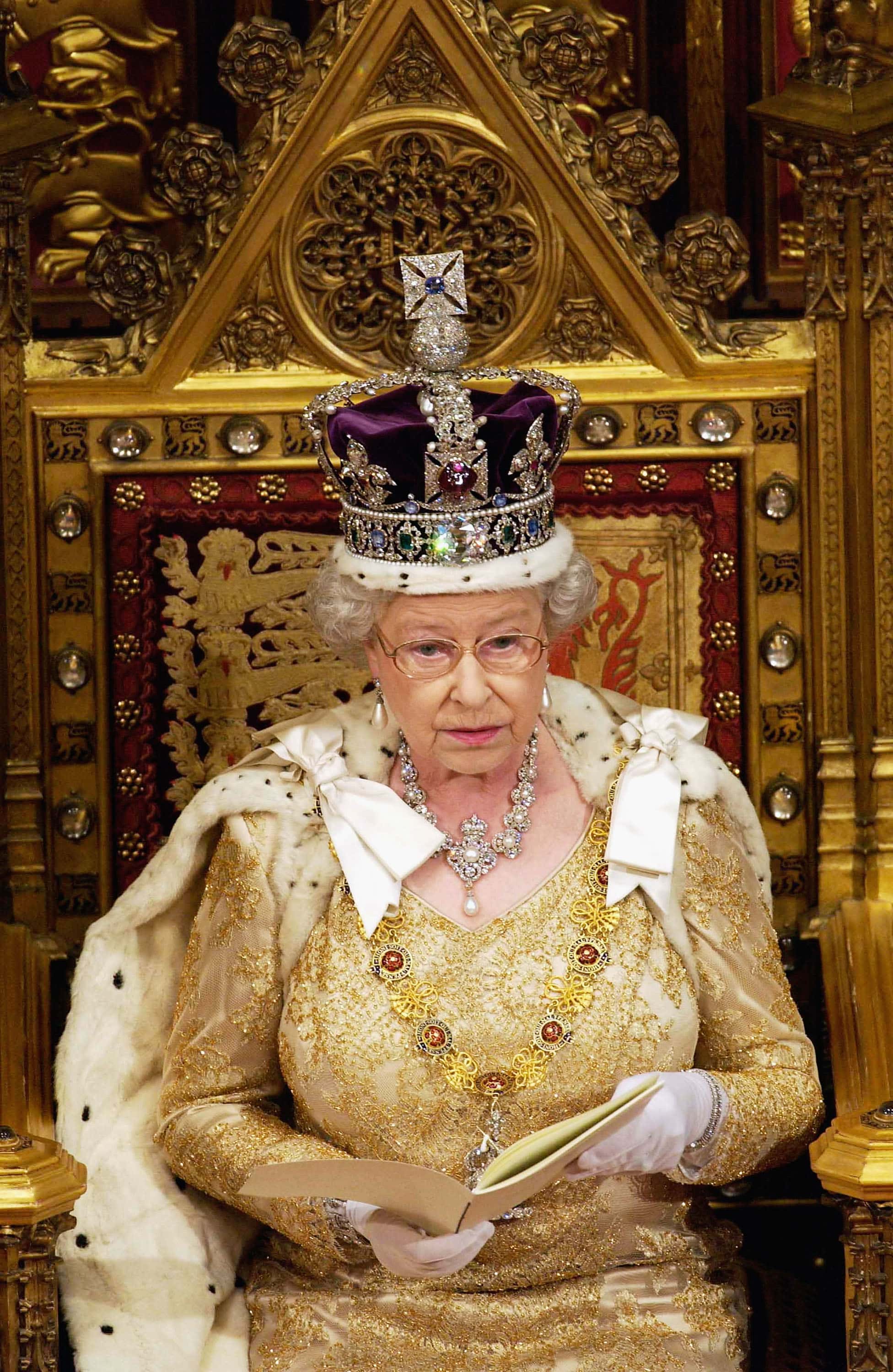 (NO UK SALES FOR 28 DAYS) Her Majesty Queen Elizabeth II delivers her annual speech to the House of Commons at the State Opening of Parliament on November 23, 2004 in London, England. The speech delivered amid tradition and ceremony comes in the run-up to the next general election, and sets out the government's agenda for the year ahead.