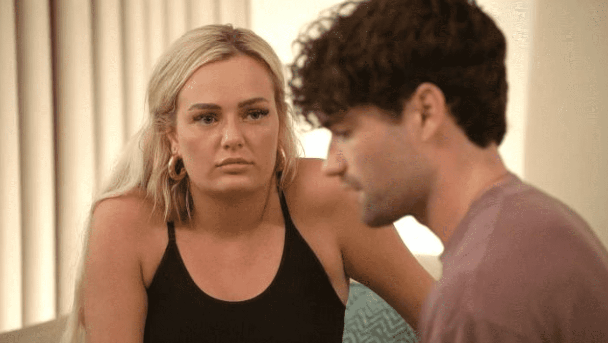 Paul turns down Micah at the altar (Netflix)