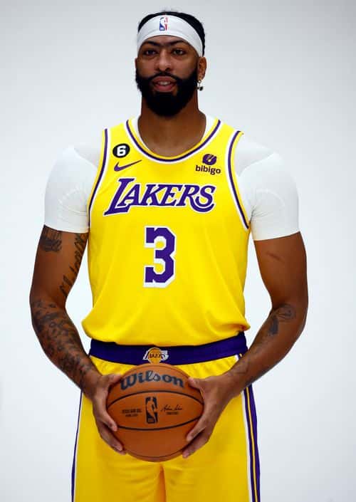 Anthony Davis #3 of the Los Angeles Lakers poses for photos during Los Angeles Lakers media day at UCLA Health Training Center on September 26, 2022 in El Segundo, California.  NOTE TO USER: User expressly acknowledges and agrees that, by downloading and/or using this photograph, user is consenting to the terms and conditions of the Getty Images License Agreement.