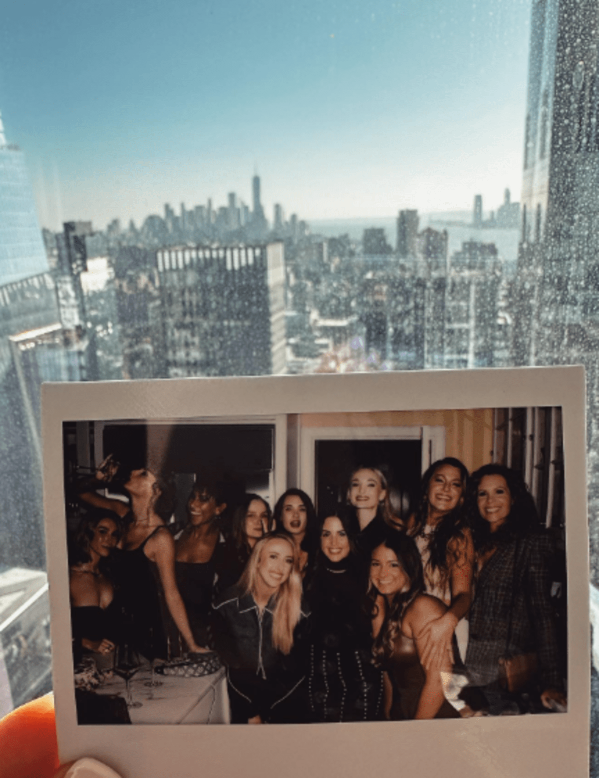 Taylor Swift enjoyed a booze-filled NYC night out with girl pals in September 