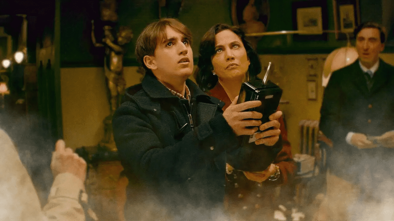 Ivan Massagué and Toni Acosta in 'Phenomena' (Netflix)