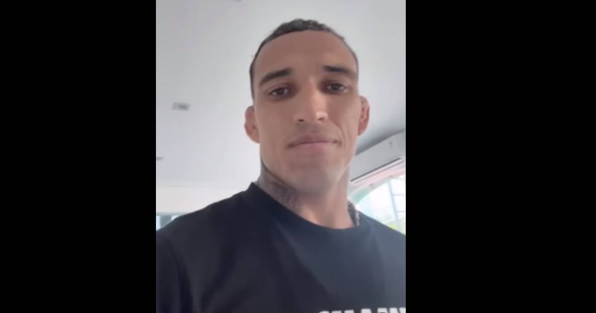 Charles Oliveira (charlesdobronxs/ Instagram)