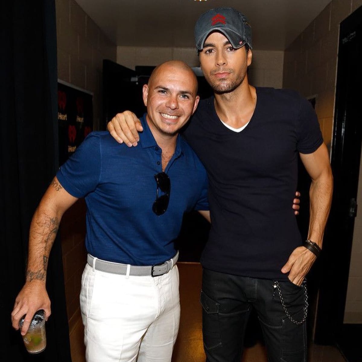 (@pitbull/Instagram)
