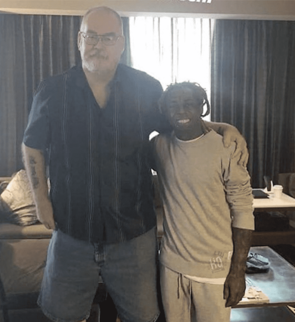 Robert Hoobler (L), who saved Lil Wayne (R) when he was 12 years old, dies of unknown causes. (Photo: @Rap/Twitter)
