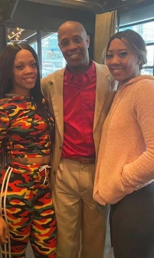 Taylor Sims (L) with her father and late sister Sydney, has denied that her sister's passing triggered the Nashville school shooting (Facebook)