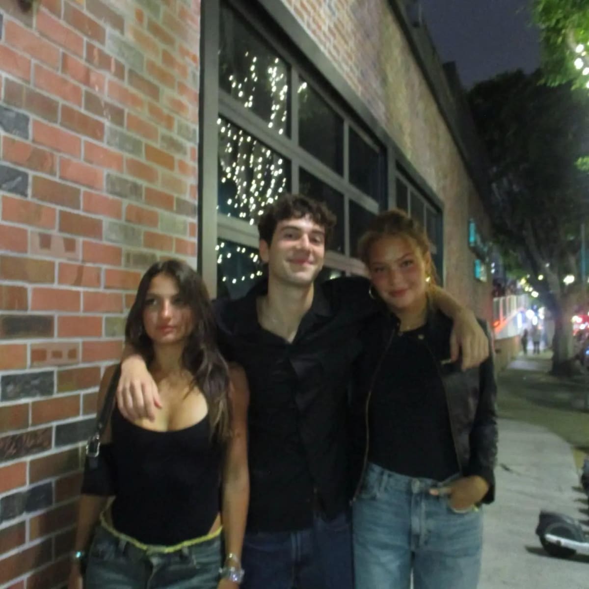 'GMA' Michael Strahan's daughter Isabella posed with friends named Ryan during a night outing (@ryan.ades/Instagram)