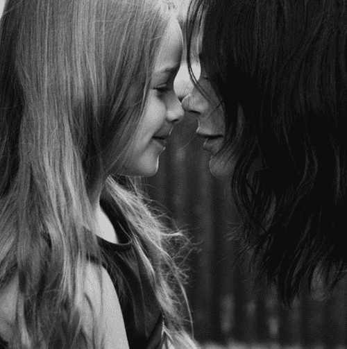 David Beckham shares a beautiful black and white picture of daughter Harper Beckham and wife Victoris Beckham on Internation Wmoen's Day (Instagram/@davidbeckham)