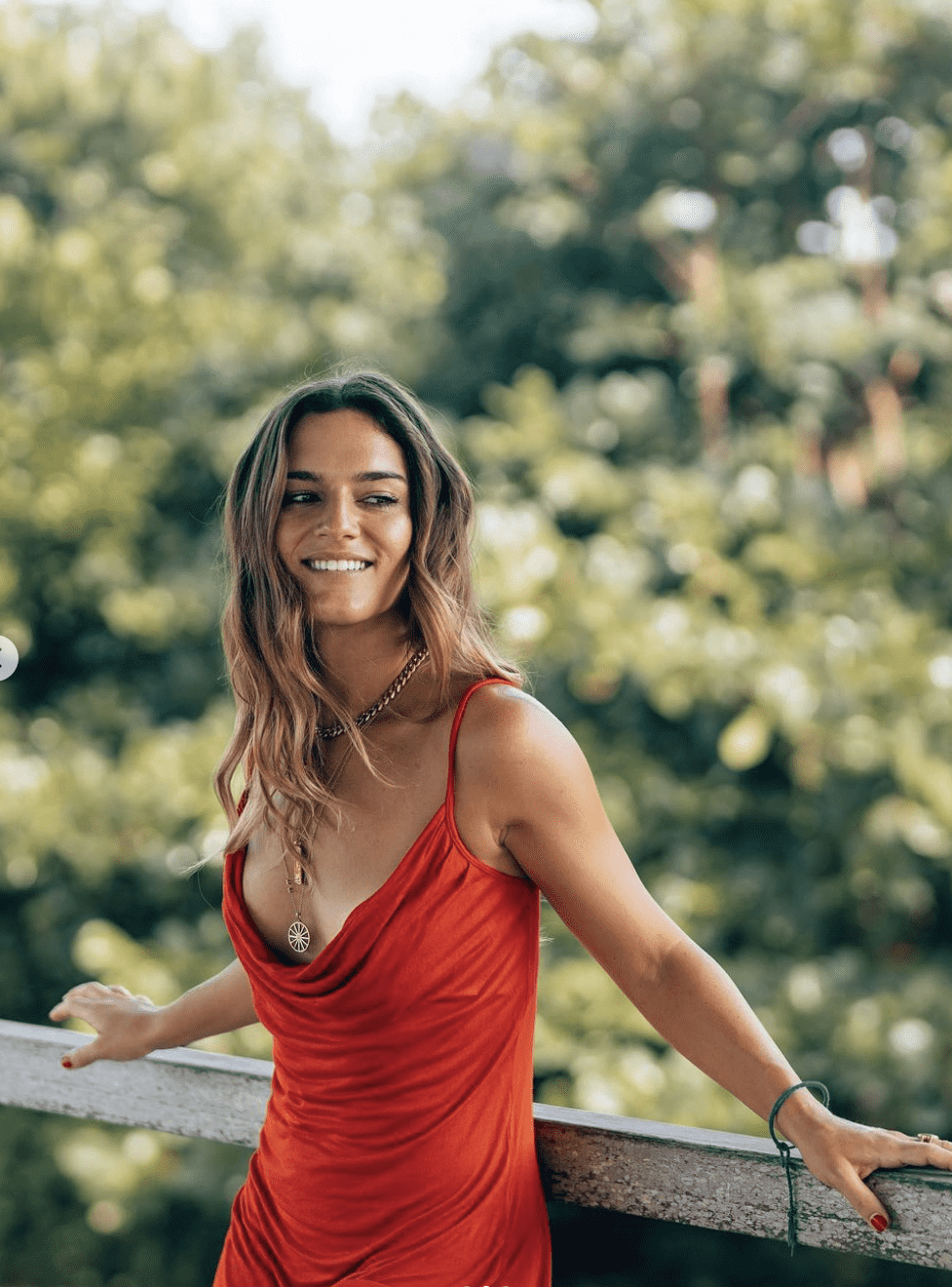 American travel influencer Alexandra Saper, 31 (@thewayfaress/Instagram)