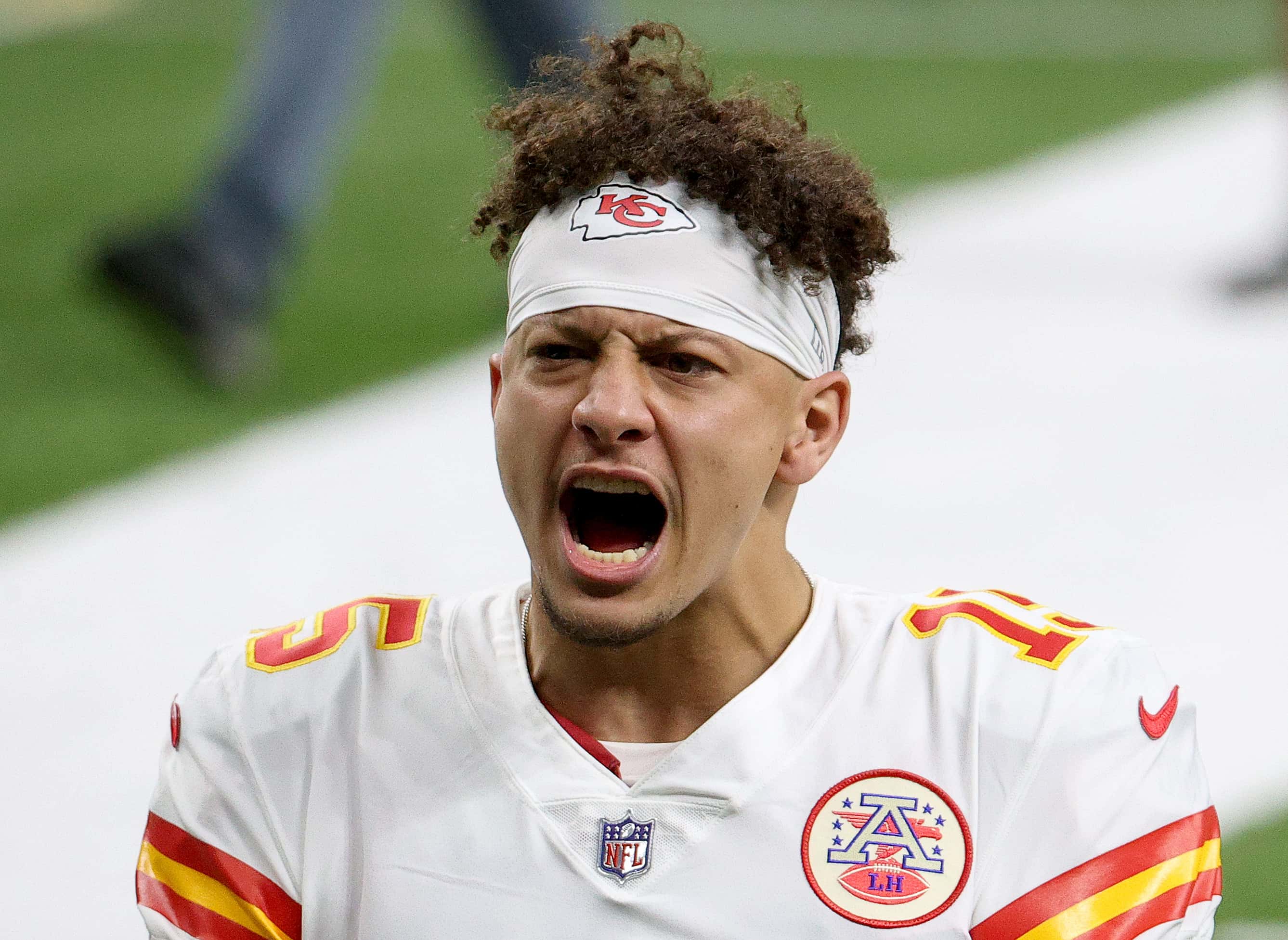 NEW ORLEANS, LOUISIANA - DECEMBER 20: Patrick Mahomes #15 of the Kansas City Chiefs screams before t