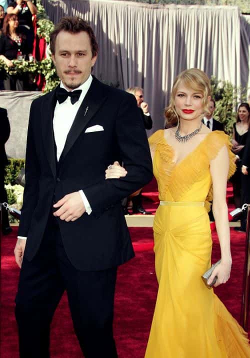Actors Heath Ledger and Michelle Williams arrive to the 78th Annual Academy Awards at the Kodak Theatre on March 5, 2006 in Hollywood, California.