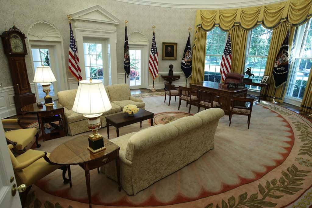 WASHINGTON, DC - AUGUST 22: The Oval Office of the White House is seen after renovations including new wallpaper August 22, 2017 in Washington, DC. The White House has undergone a major renovation with an upgrade of the HVAC system at the West Wing, the South Portico steps, the Navy mess kitchen, and the lower lobby. (Photo by Alex Wong/Getty Images)
