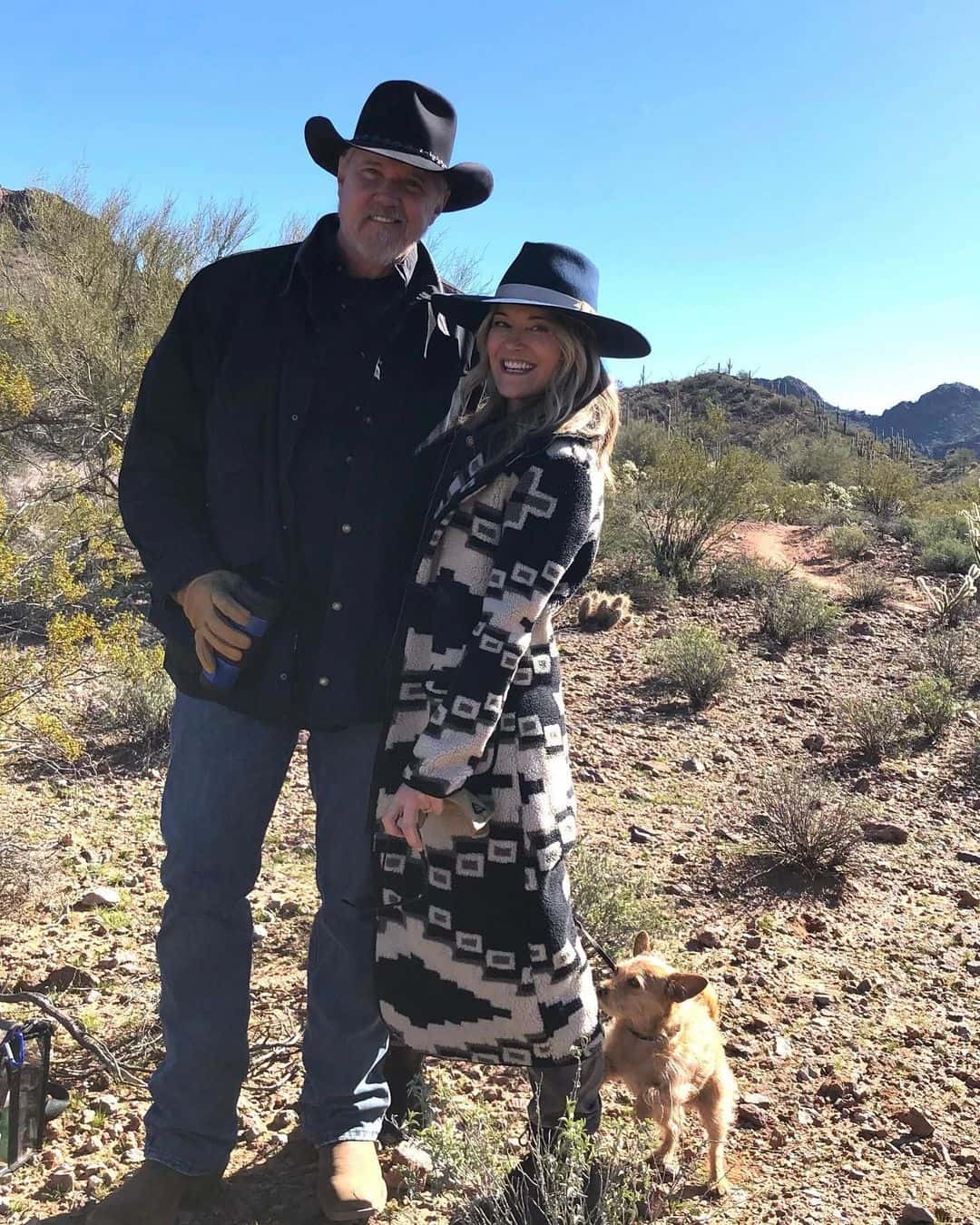 Trace Adkins is significantly taller than Victoria Pratt (@traceadkins/Instagram)