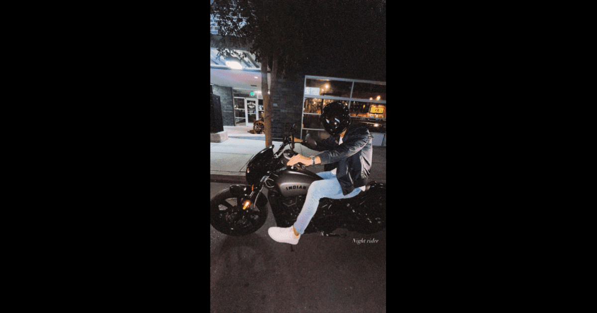 Nic also posted a pic of himself on his Instagram Stories from last night on Friday, September, 22 (Instagram@nickerdiles)