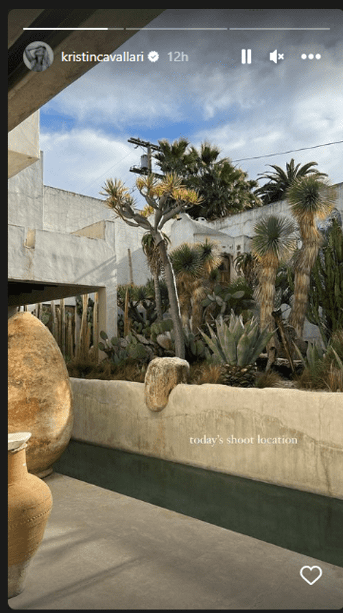 Cavallari's shoot was desert themed. (kristincavallari/Instagram)