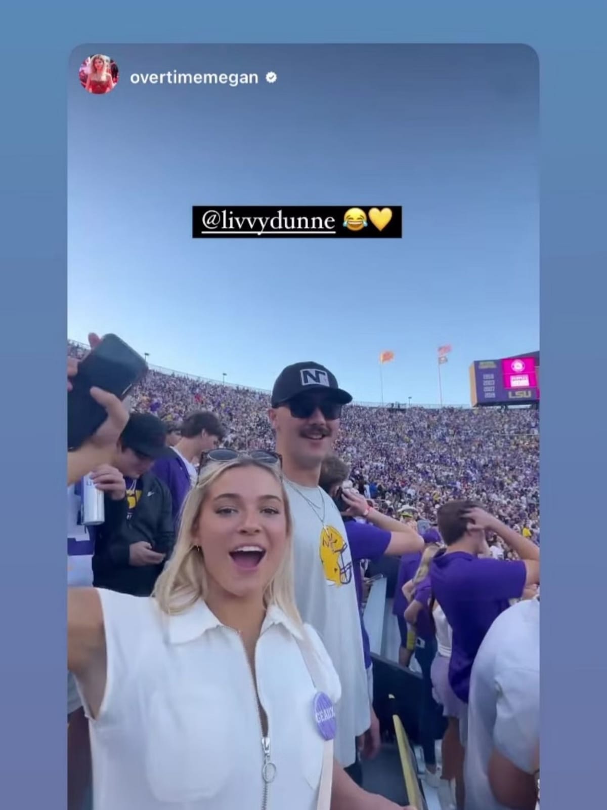 (@livvydunne/Instagram)