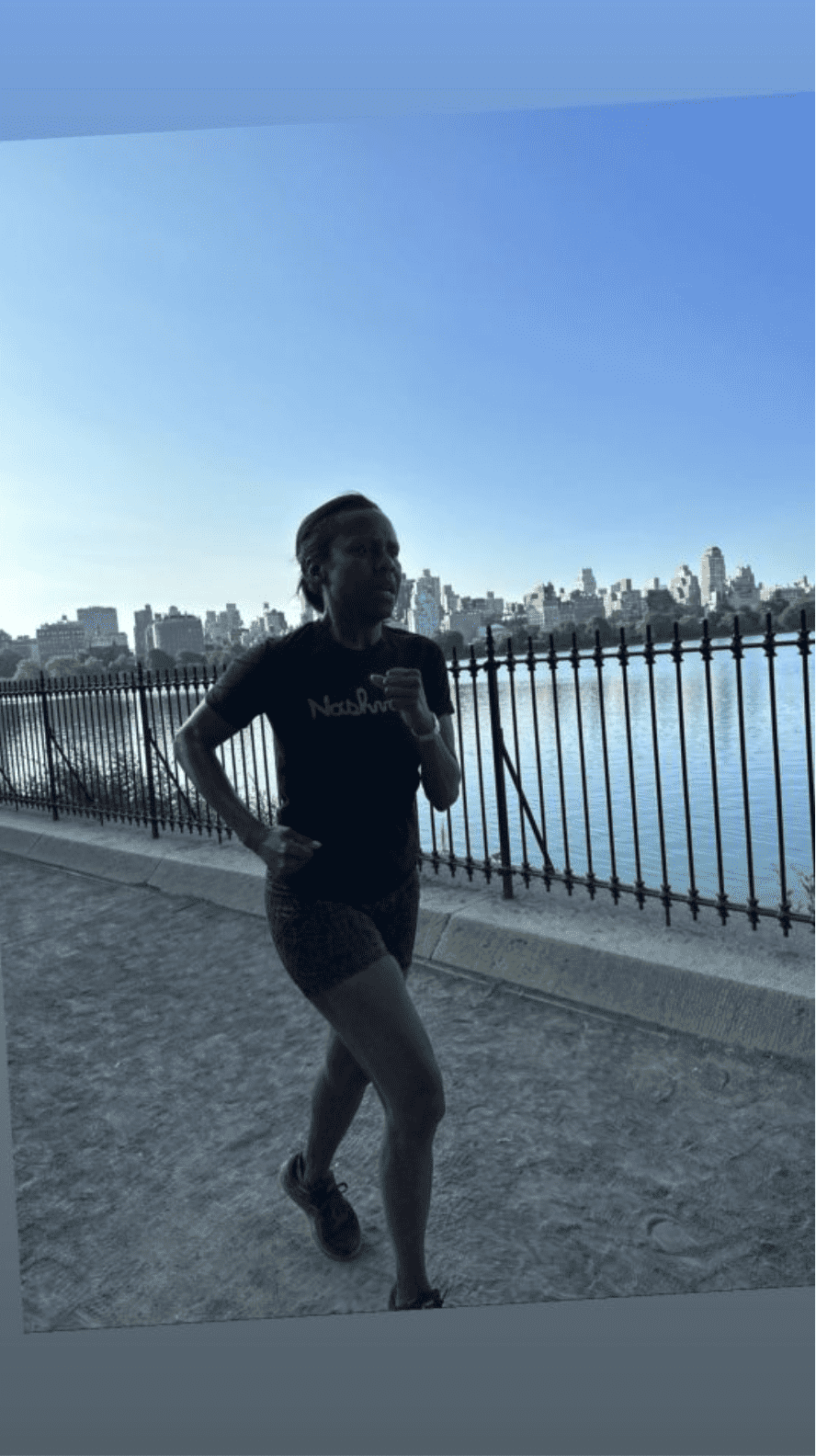 Deborah Roberts struggling to complete her run in New York City (Instagram/@debrobertsabc)