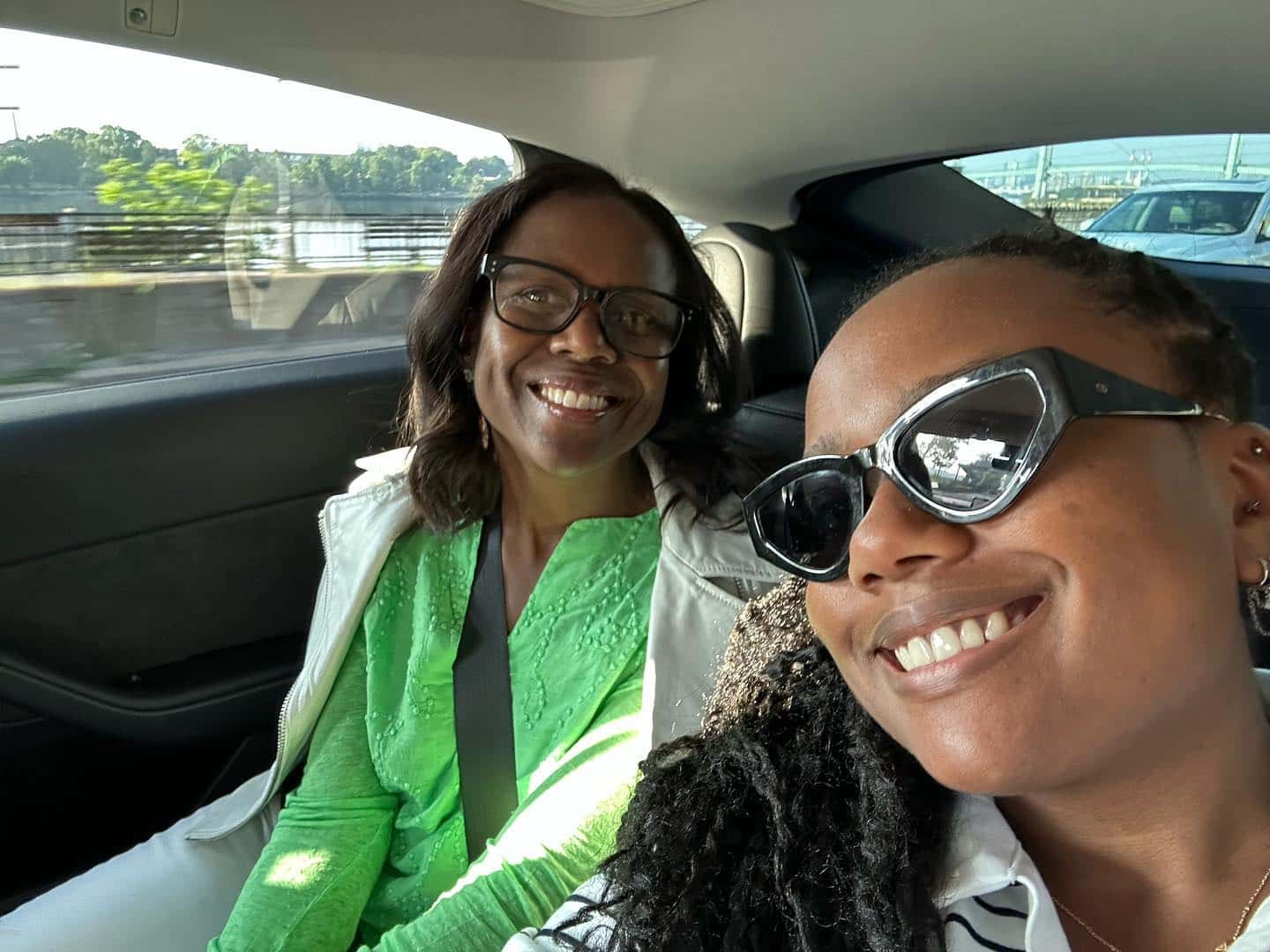 ABC TV jounralist Deborah Roberts welcomes daughter Leila Roker (#debroberts/Instagram)