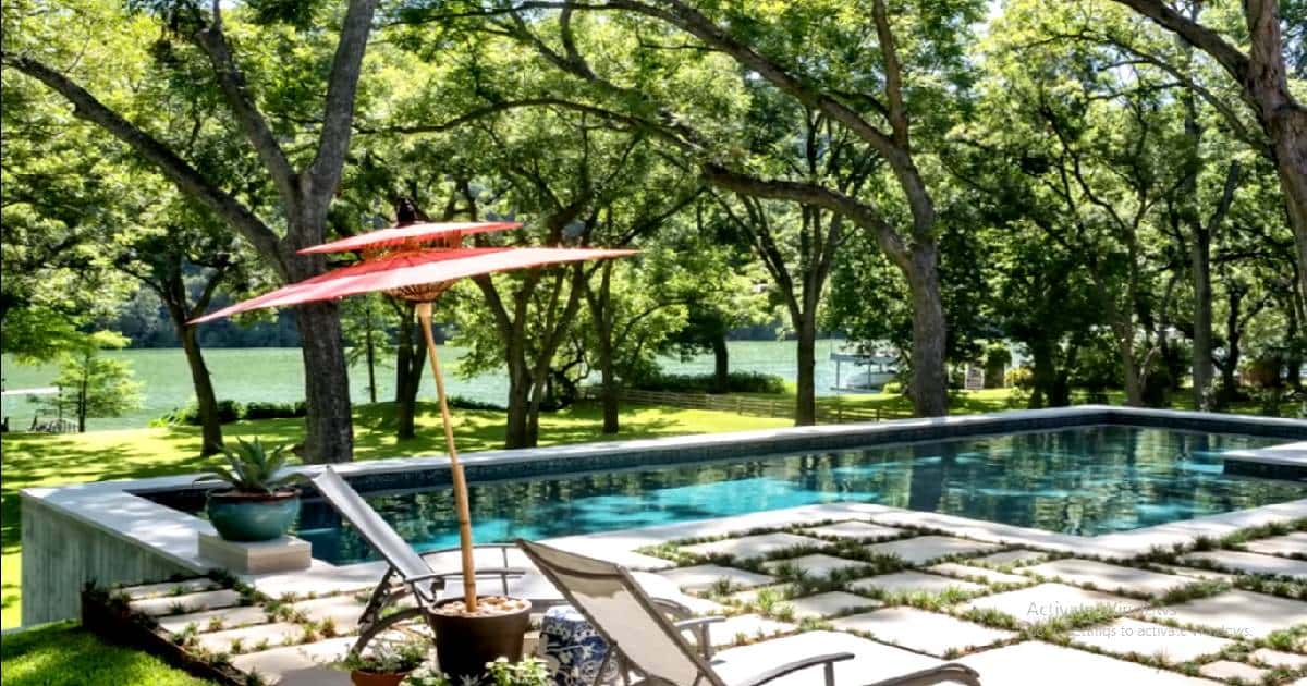 Joe Rogan's house in Texas (Property Passion/ YouTube)