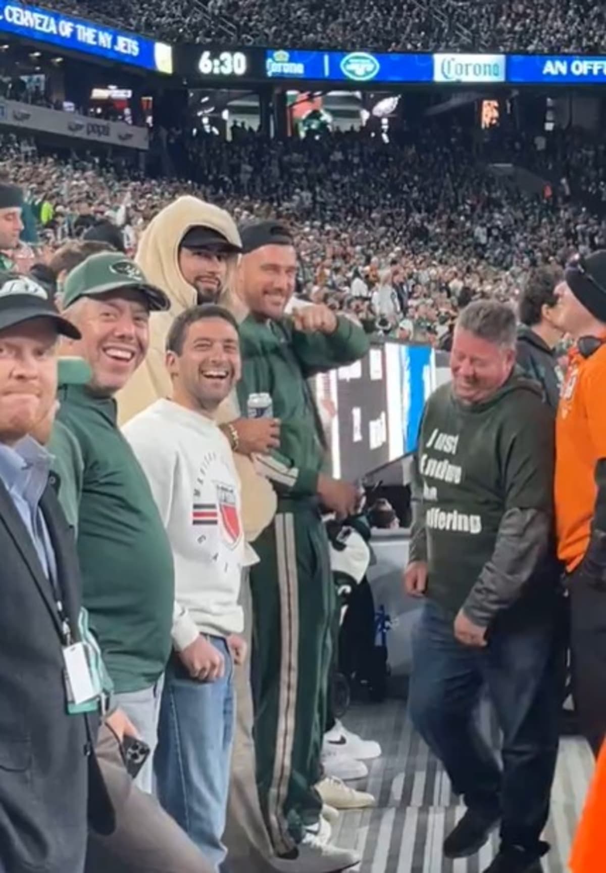 Travis Kelce's reaction after getting a friendship bracelet wins the internet (X/@TheSwiftSociety)