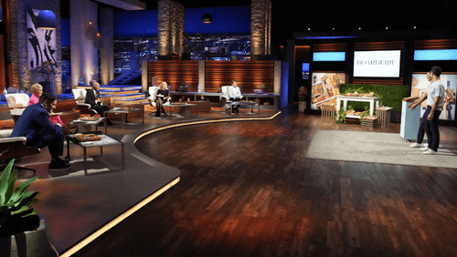 Rachel Solomon and Aaron Menitoff of Boarderie on 'Shark Tank' Season 14 episode 7 (ABC)