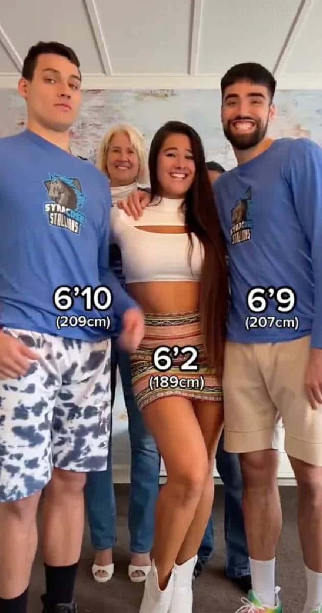 Marie Temara's height compared to her brothers (marietemara4.0/ TikTok)